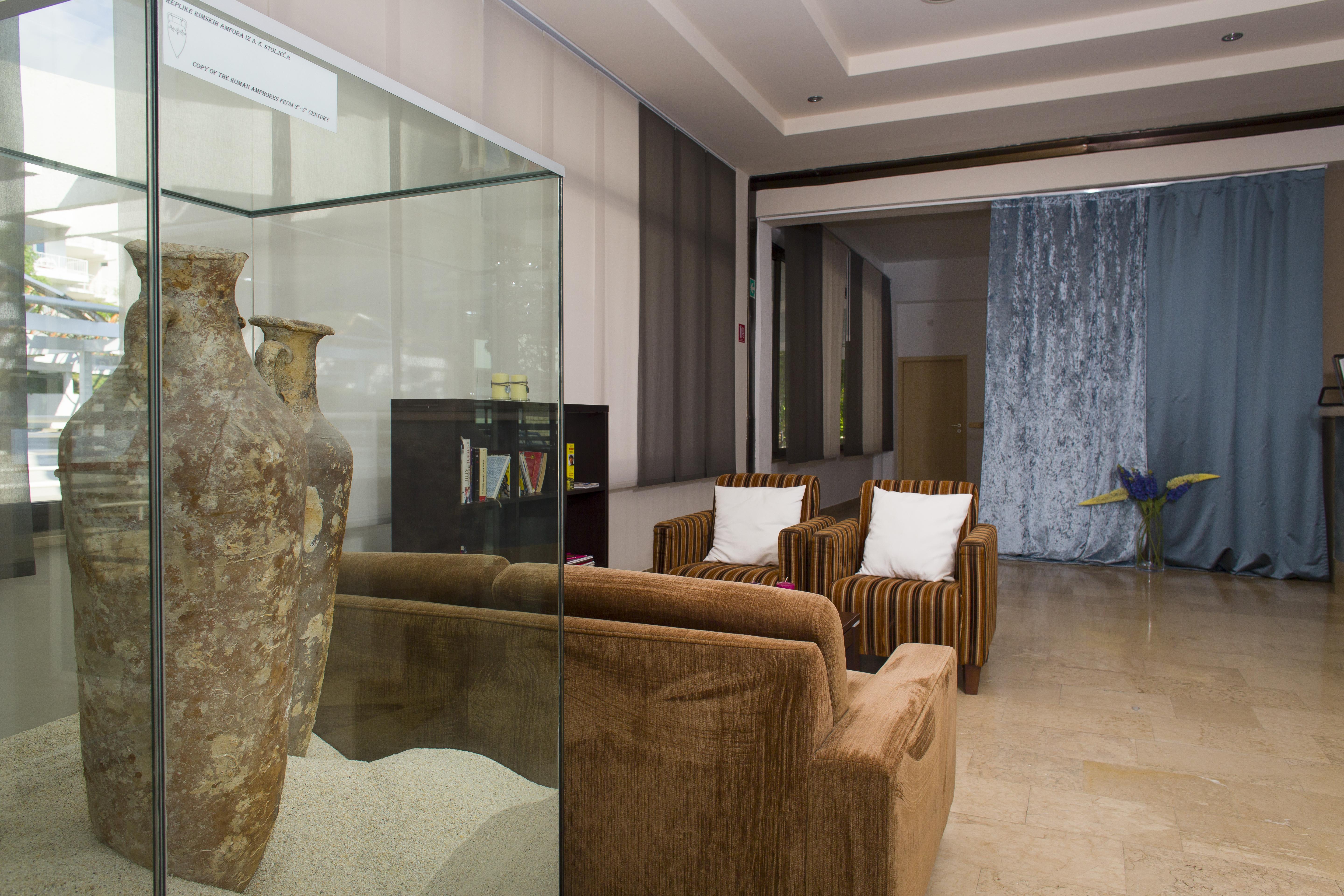 גראדאץ Hotel Labineca מראה חיצוני תמונה