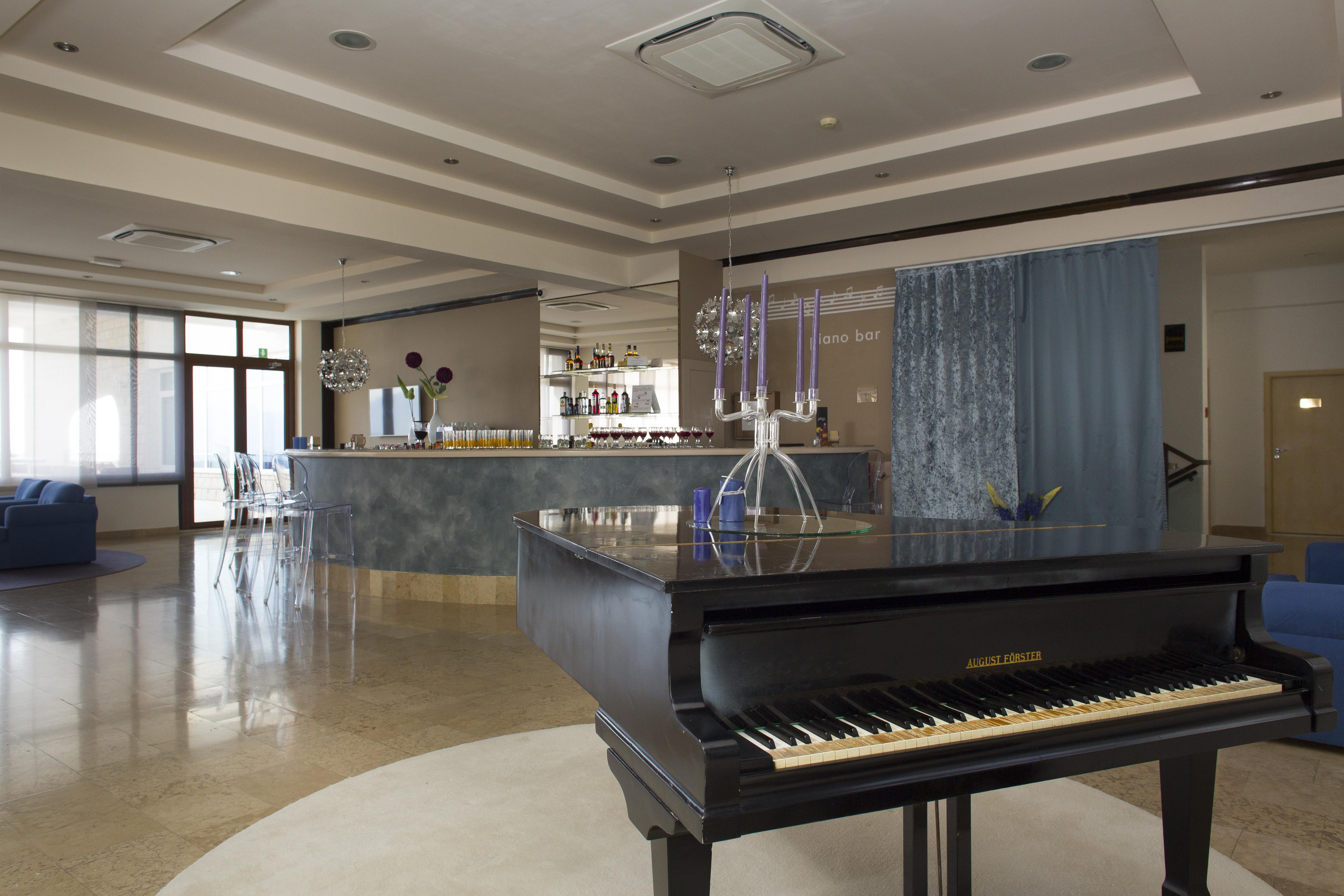 גראדאץ Hotel Labineca מראה חיצוני תמונה