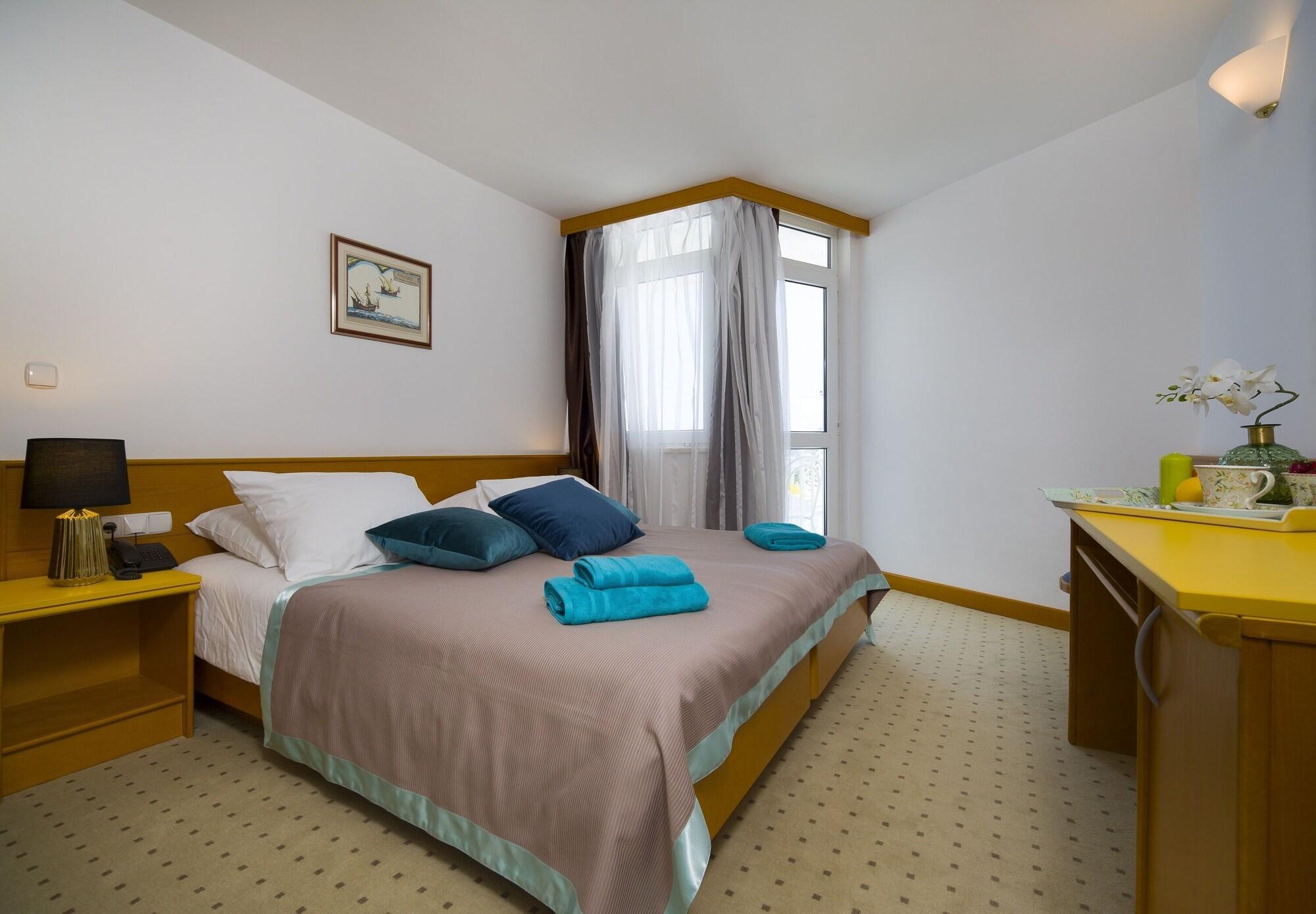 גראדאץ Hotel Labineca מראה חיצוני תמונה