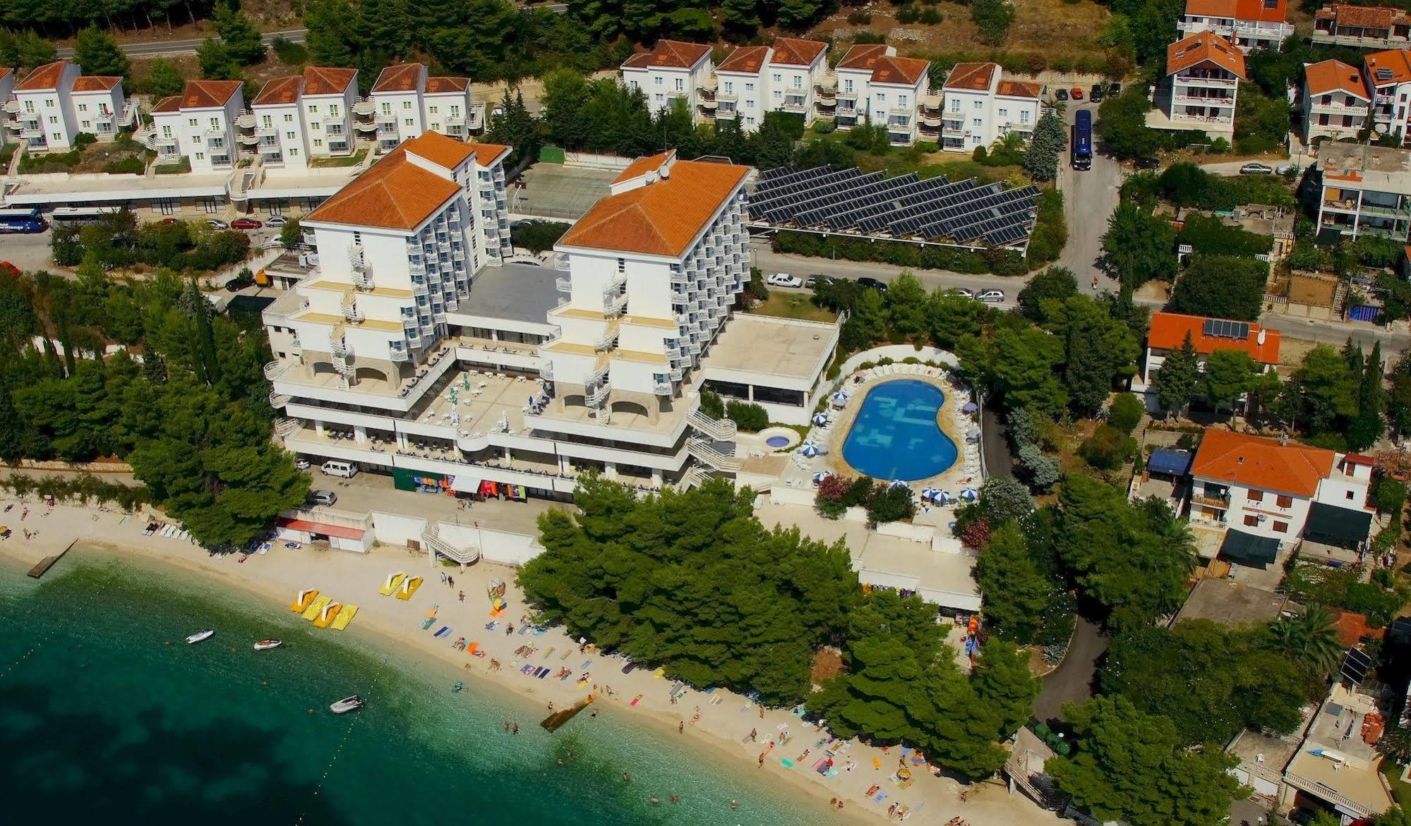 גראדאץ Hotel Labineca מראה חיצוני תמונה